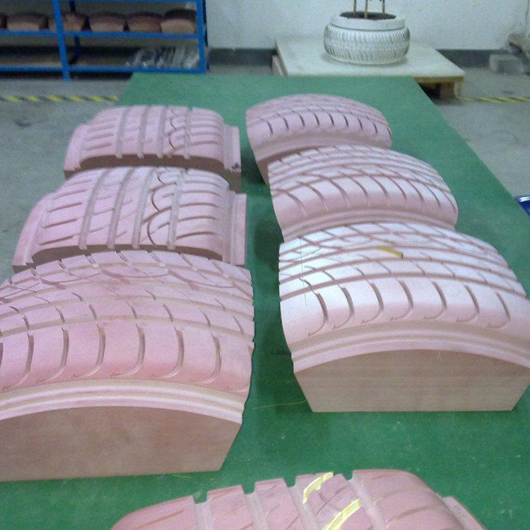 翻模輪胎模具硅膠用多少硬度的膠 ？